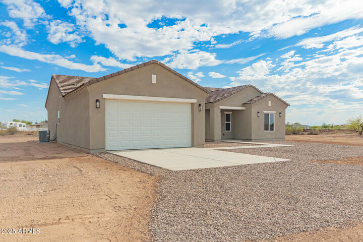 Property Photo: 10599 E Kristen Lane AZ 85143