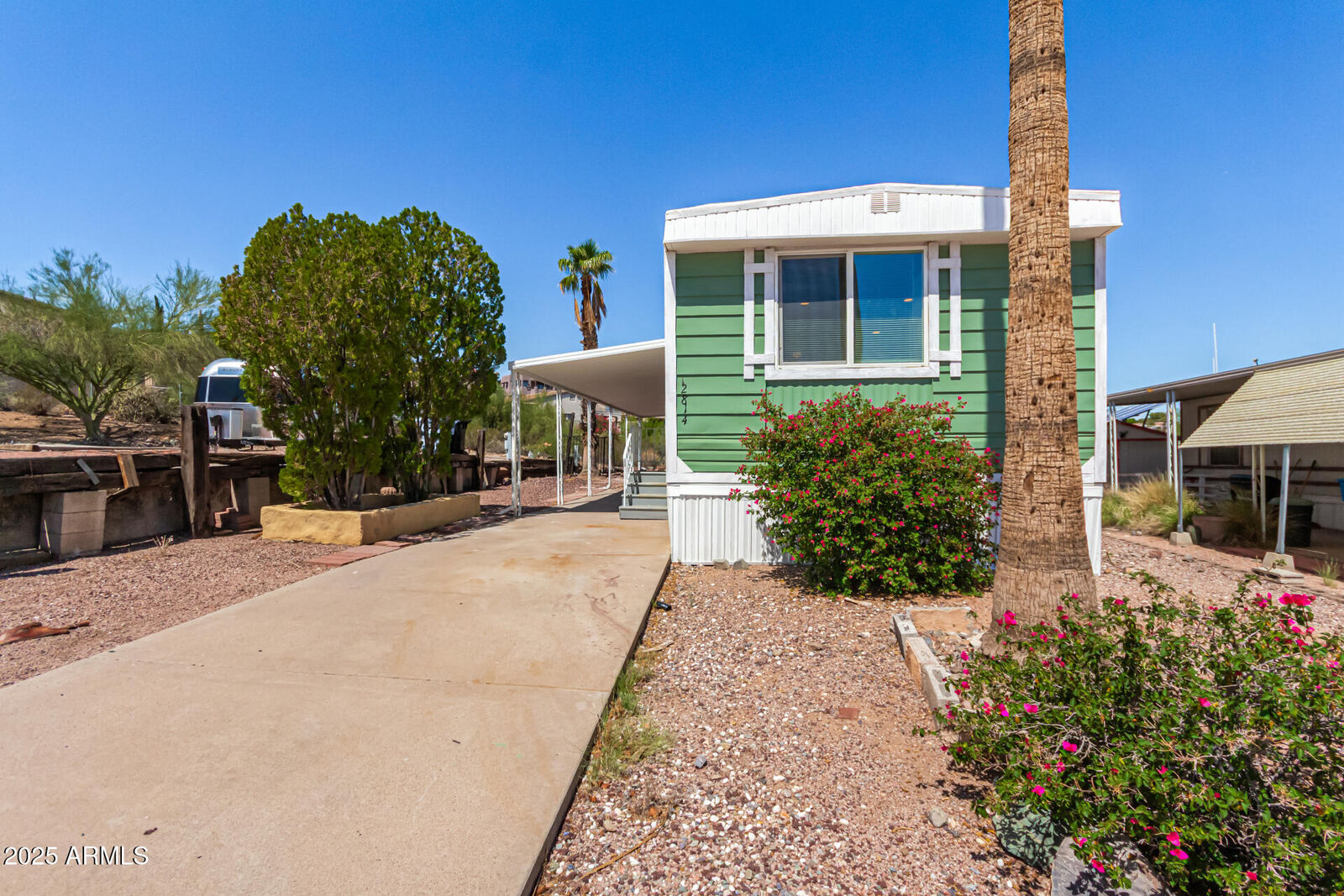 Property Photo: 12814 N 19th Place 19 AZ 85022
