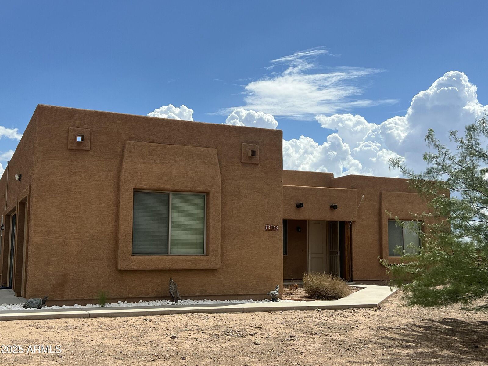 Property Photo: 29109 N 227th Drive AZ 85361