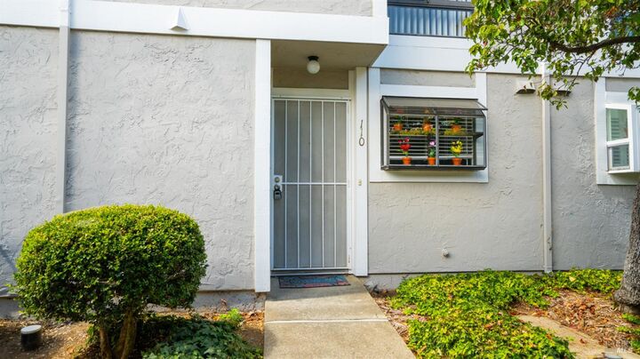 Property Photo: 900 Southampton Road 110 CA 94510