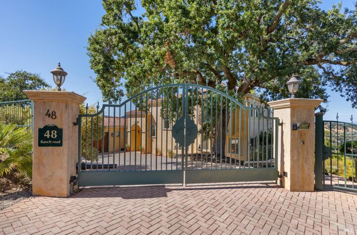 Property Photo:  48 Ranch Road  CA 94903 