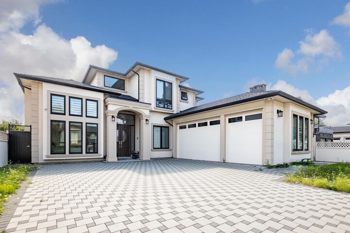 10740 Anahim Drive — photo 1