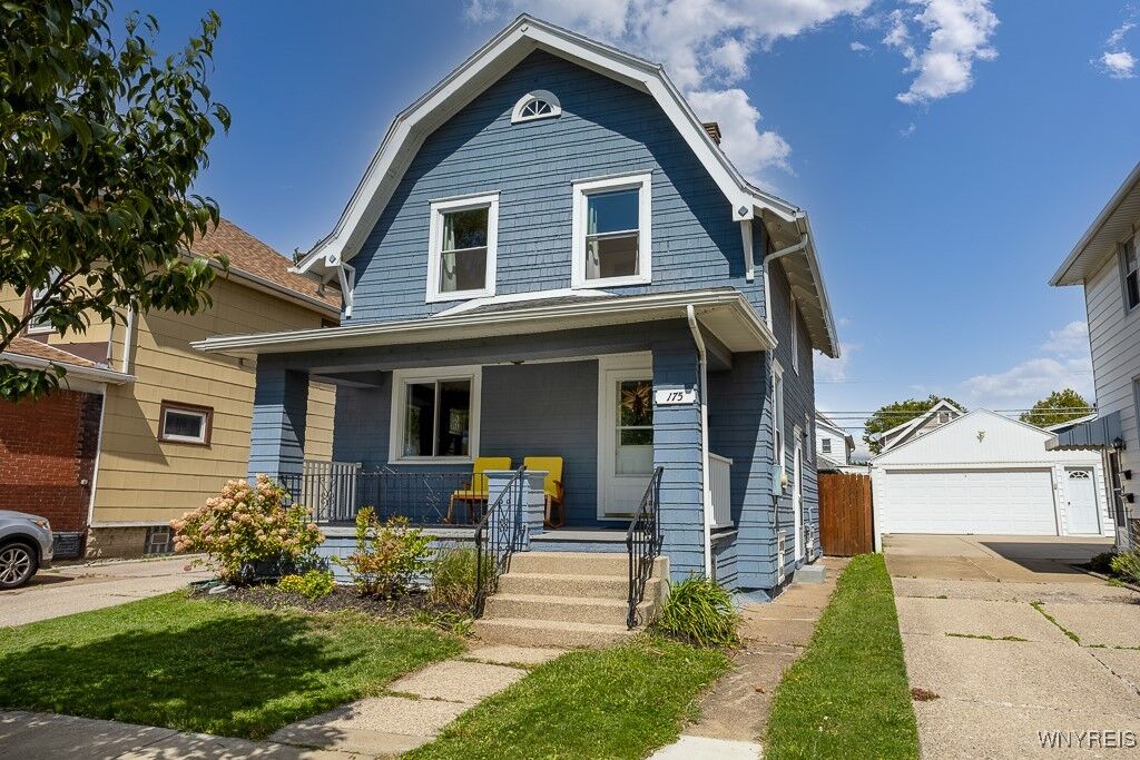 Property Photo: 175 W Hazeltine Avenue NY 14217