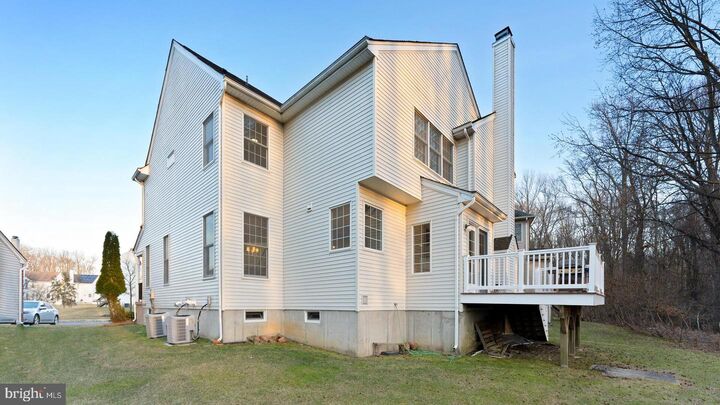 Property Photo:  10 Norbridge Drive  NJ 08540 