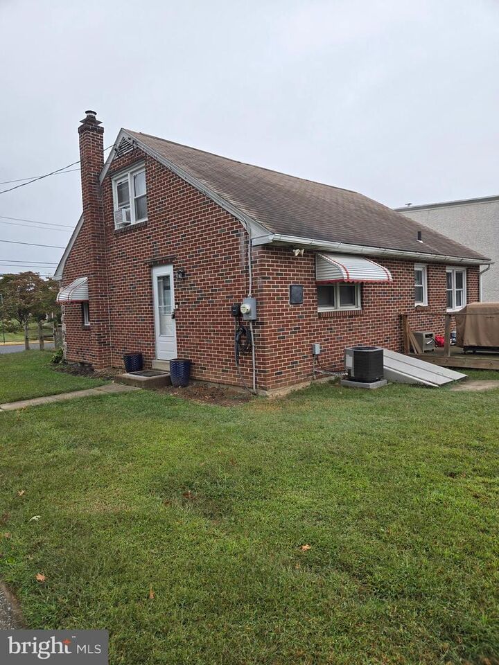 Property Photo:  425 Center Street  PA 19464 