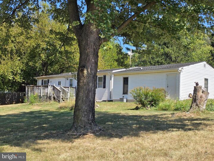 Property Photo:  39 Nightingale Lane  WV 25443 