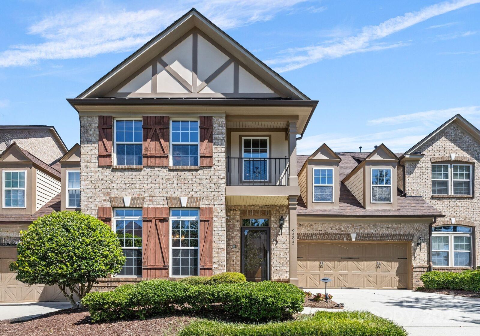 Property Photo:  9595 Ledbury Court NW  NC 28027