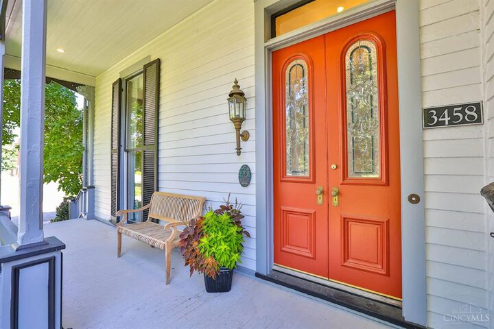 Property Photo: 3458 Observatory Place OH 45208
