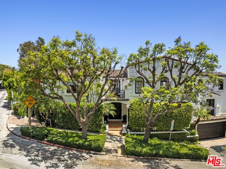 Property Photo:  1348 Miller Dr  CA 90069 