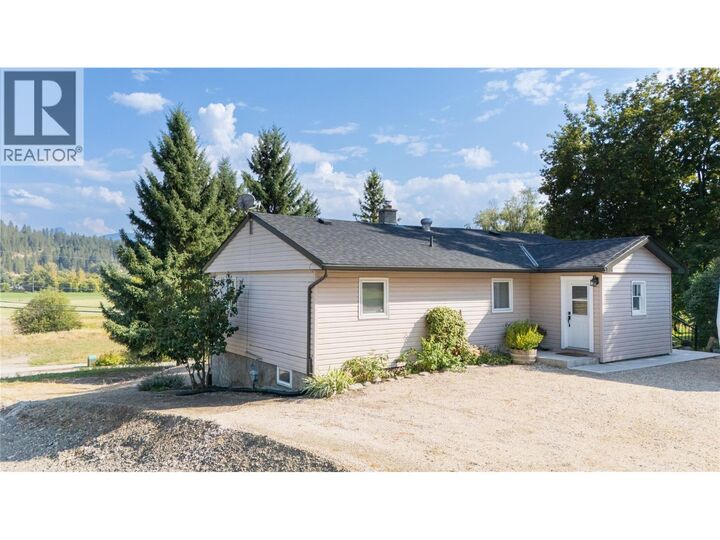 Property Photo:  2506 Shuswap Avenue  BC V0E 2G0 