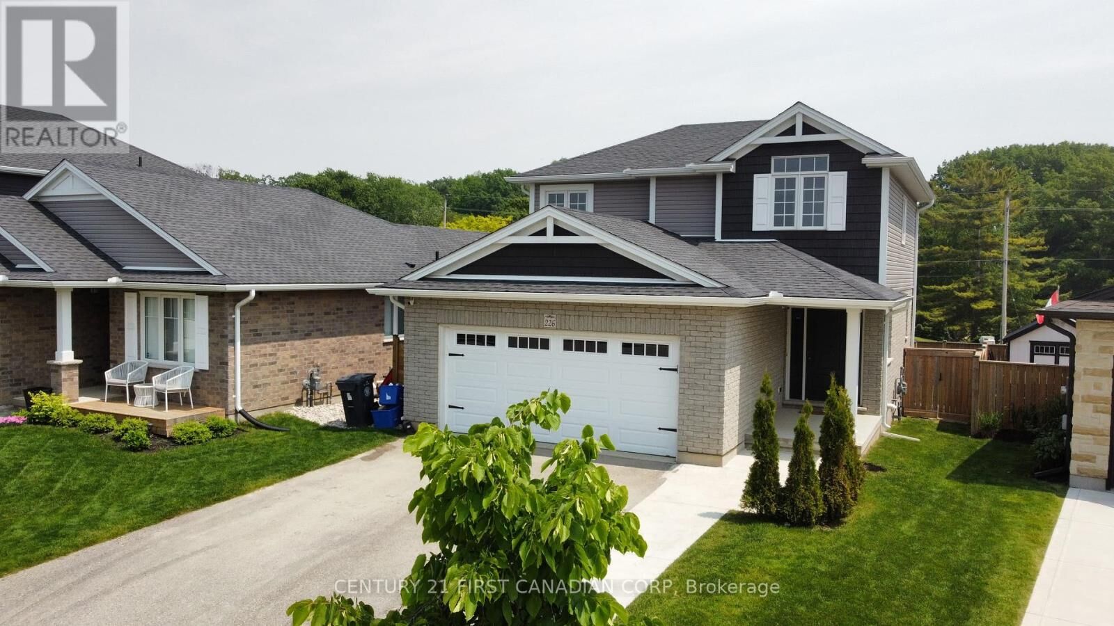 Photo de la propriété:  226 Emery Street  ON N5L 0A5 