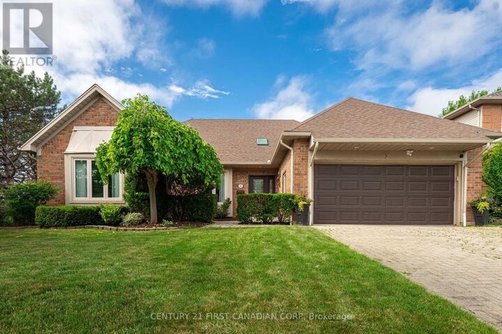 Property Photo:  2 Longview Court  ON N6K 4J1 