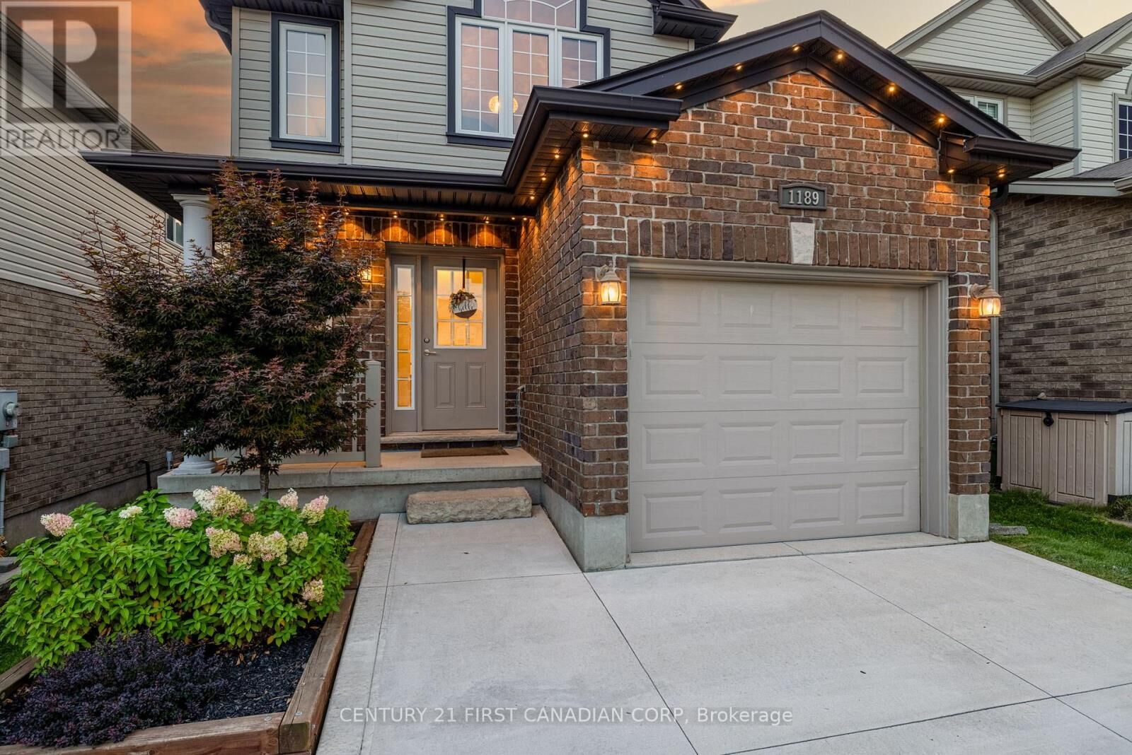 Property Photo: 1189 Whetherfield Street ON N6H 5X1