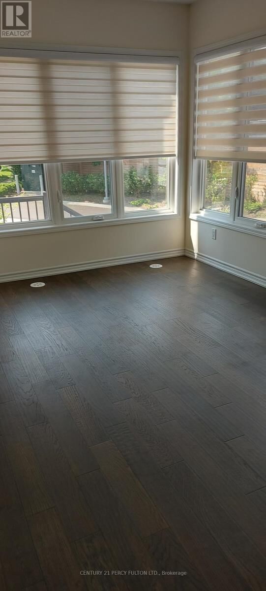 Property Photo:  28 Curlew Drive 48  ON M3A 0A8 