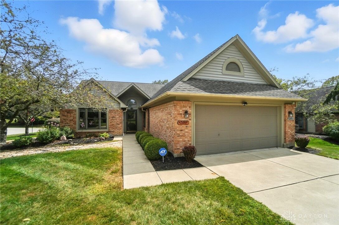 Property Photo:  470 Cloverhill Court  OH 45440 