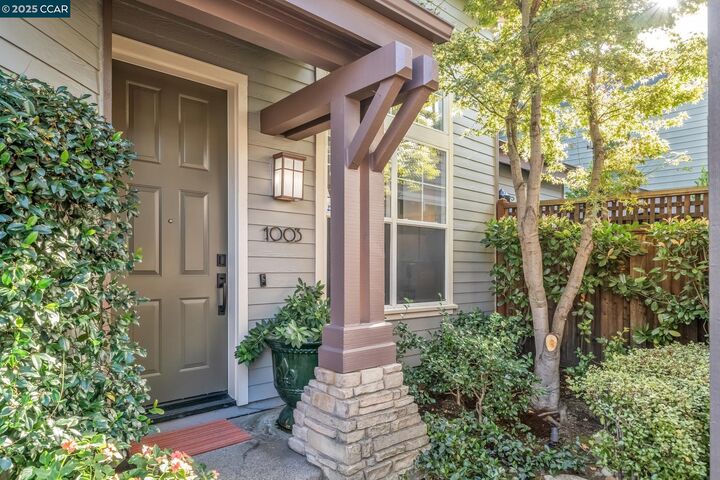 Property Photo:  1003 River Rock Ln  CA 94526 