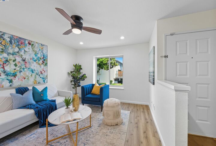 Property Photo:  3923 Wildflower Cmn  CA 94538 