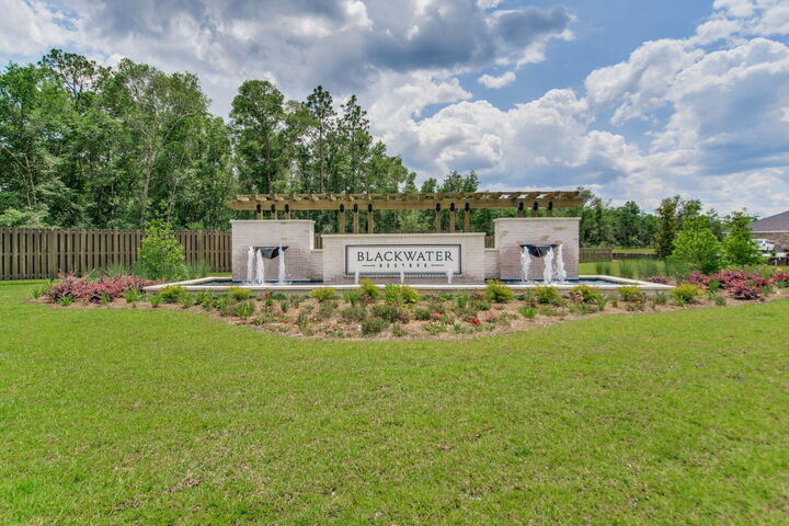 Property Photo:  8028 Fir Tree Drive  FL 32583 