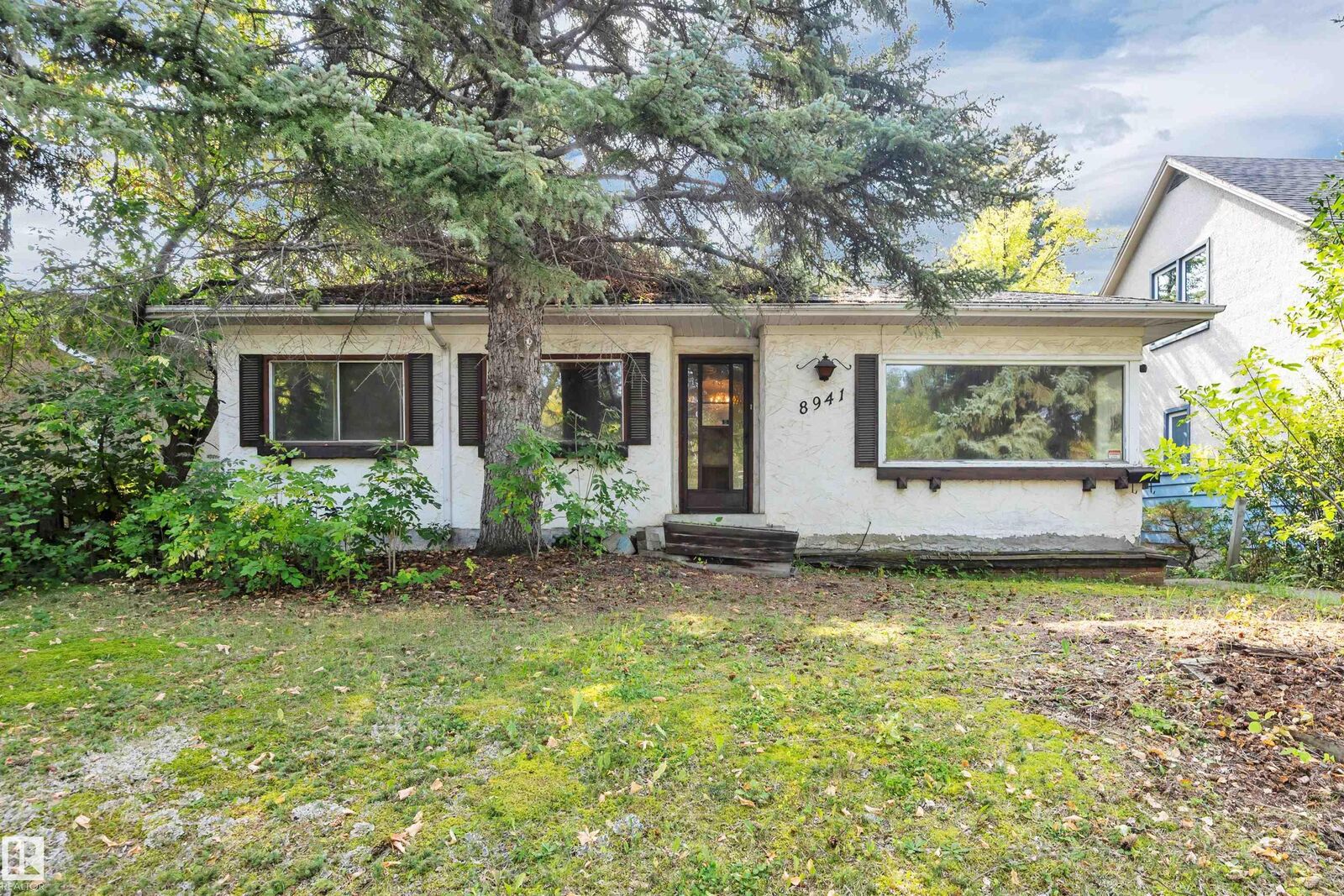 Property Photo: 8941 79 Avenue NW AB T6C 0R7