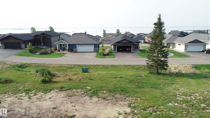 Property Photo: 504 55101 Ste Anne Trail AB T0E 1A1