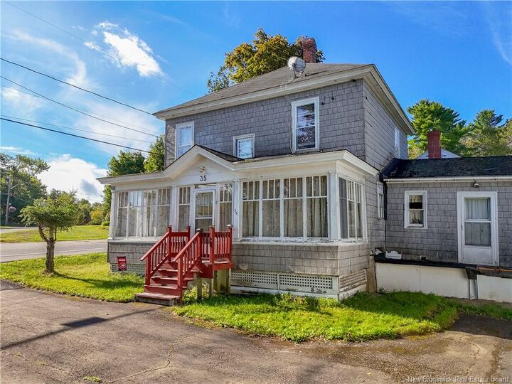 Property Photo:  35 Saunders Road  NB E6J 1L4 