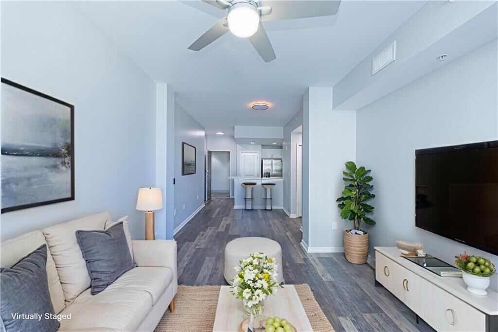 Property Photo:  3040 Peachtree Road NW 613  GA 30305 