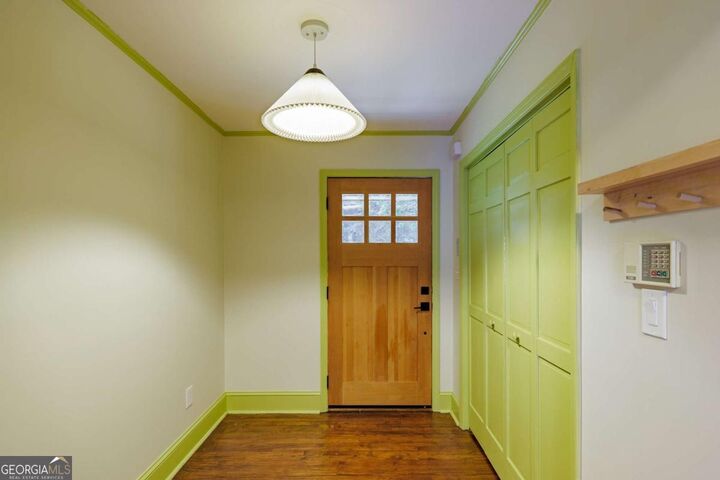 Property Photo:  1391 Ivywood Drive  GA 30606 