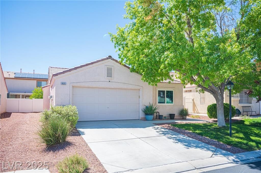 Property Photo:  435 River Glider Avenue  NV 89084 