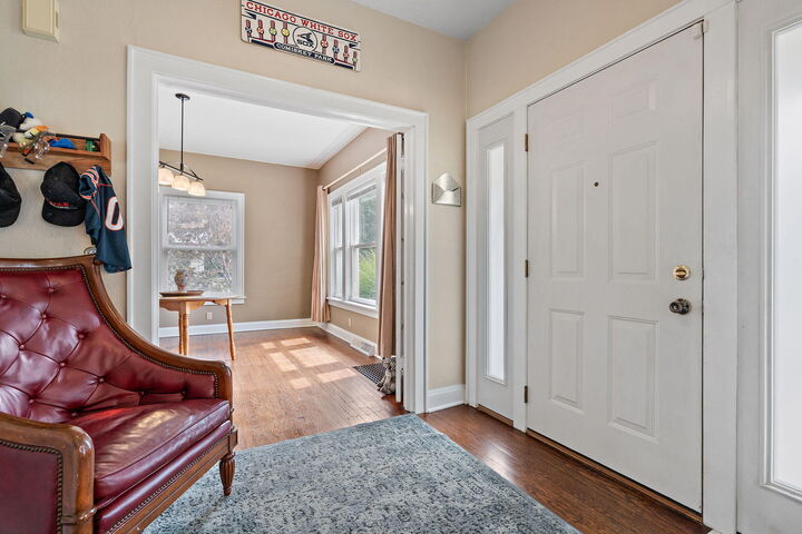 Property Photo:  260 Ivy Street  IN 46304 