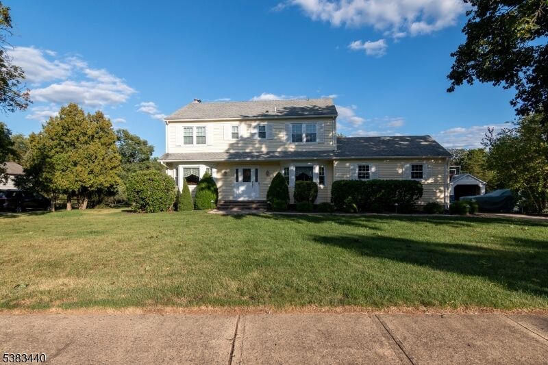 Property Photo:  10 Fredrick Ct  NJ 08844 
