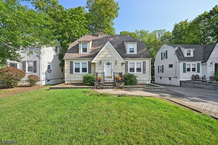 131 Westover Ave  West Caldwell Twp. NJ 07006 photo