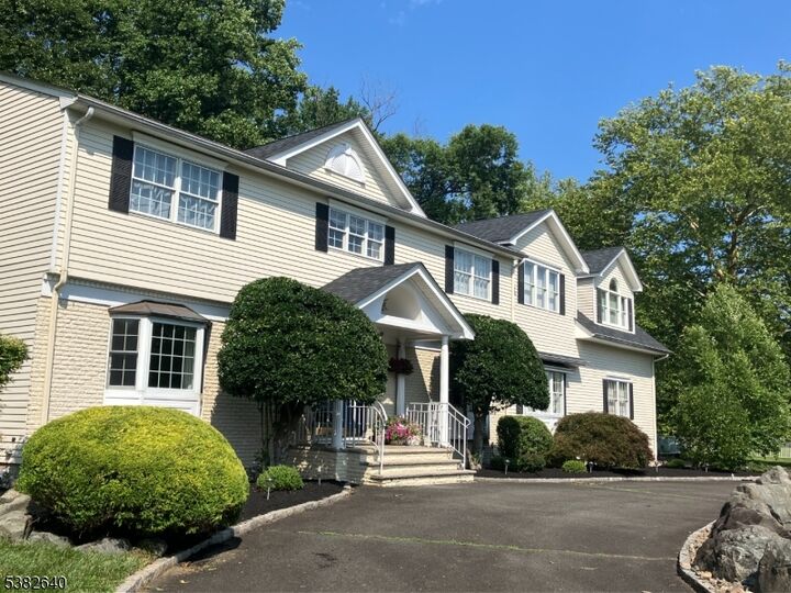 Property Photo:  2 Unami Ln  NJ 07076 