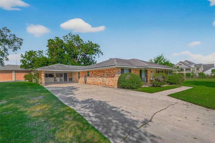 Property Photo:  17205 Adlong School Road  TX 77532