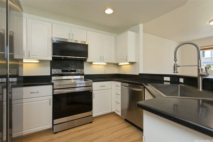 Property Photo:  7018 Hawaii Kai Drive 5-14  HI 96825 