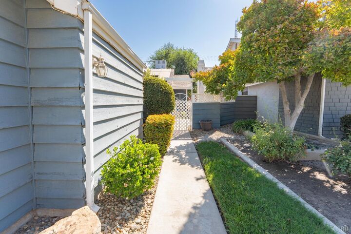 Property Photo:  1818 S Cain Street  CA 93292 