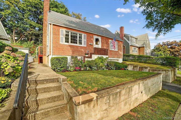 Property Photo:  331 Sommerville Place  NY 10703 