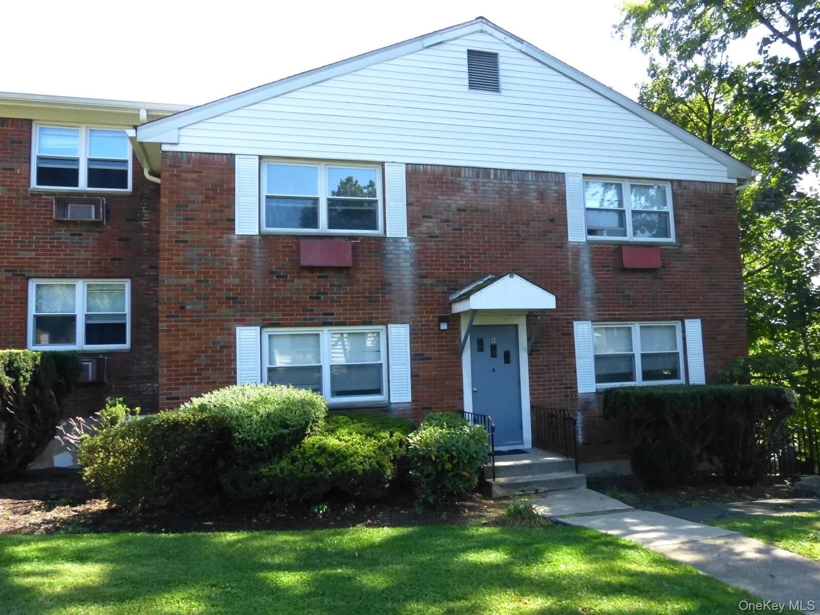 Property Photo:  6 Duryea Place 2C  NY 10960 