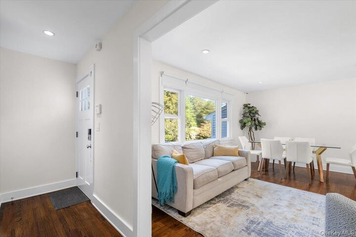 Property Photo:  8 Pine Hill Road  NY 10520 