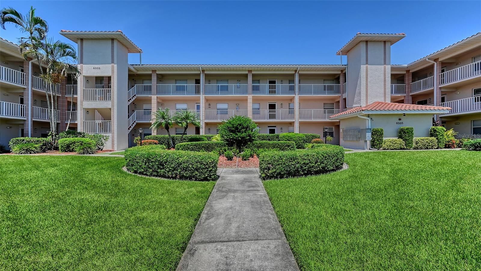 Property Photo: 6505 Stone River Road 209 FL 34203
