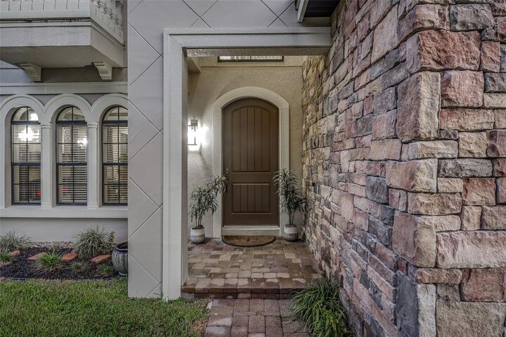 Property Photo: 5378 Glenlake Place FL 32771