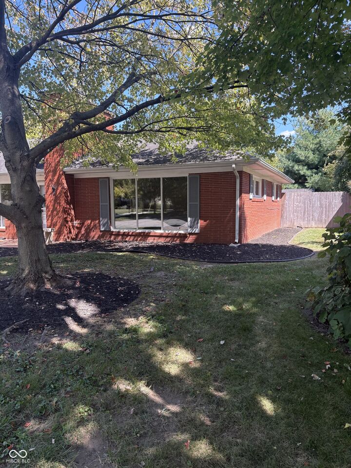 Property Photo:  1921 Washington Street  IN 47201 