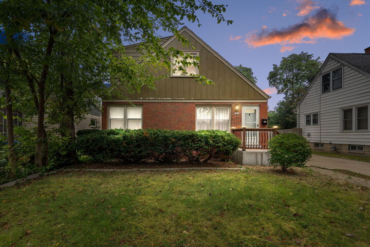 Property Photo: 5862 N 37th St WI 53209