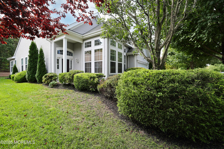 Property Photo:  422 Golf View Drive  NJ 08087 