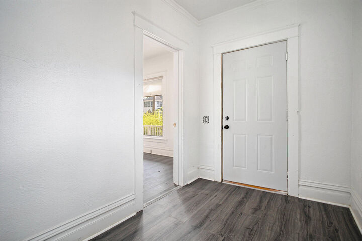 Property Photo:  923 E Stockbridge Avenue  MI 49001 