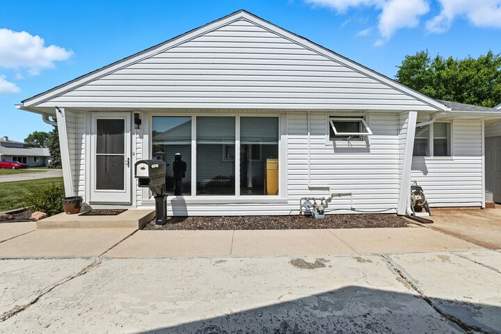 Property Photo:  8755 S Corcoran Road  IL 60456 