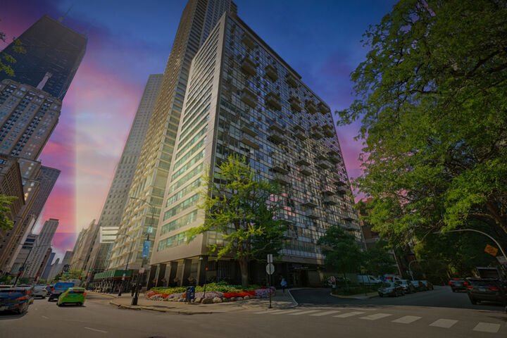 Property Photo:  1000 N Lake Shore Drive 701  IL 60611 