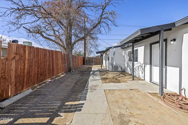 Property Photo:  45445 Cedar Avenue  CA 93534 