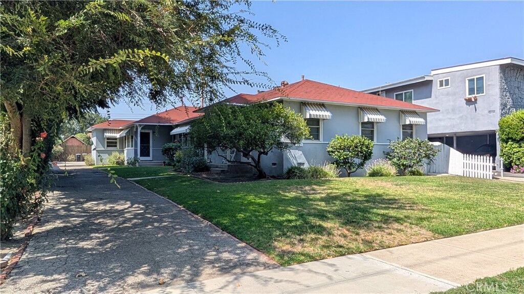 Property Photo: 1025 W Clark Avenue C CA 91506