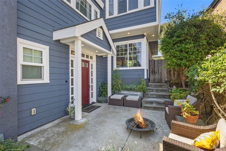Property Photo: 1405 Lakeside Lane CA 92648