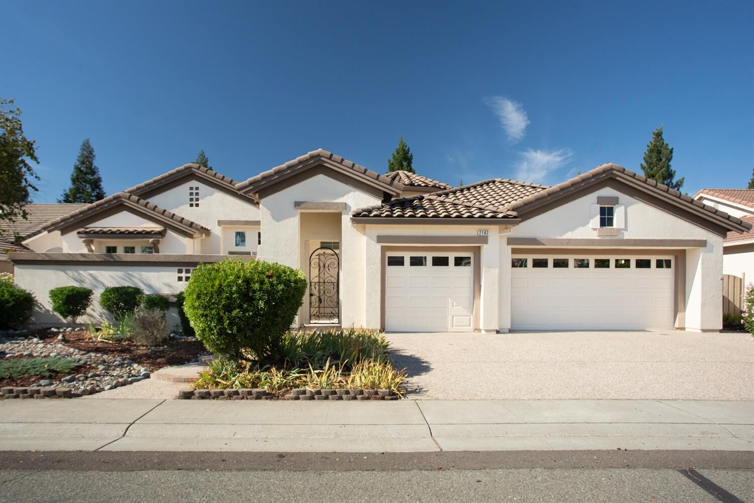 Property Photo: 2182 Pebblestone Lane CA 95648